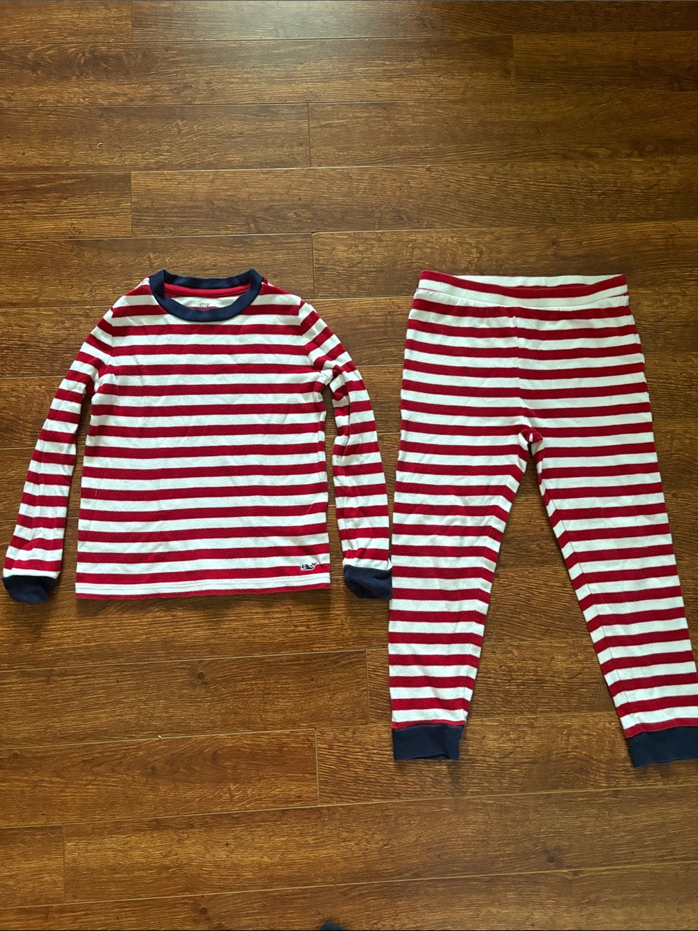 Vineyard Vines Red & White Striped Kids Pajama Set - size 6